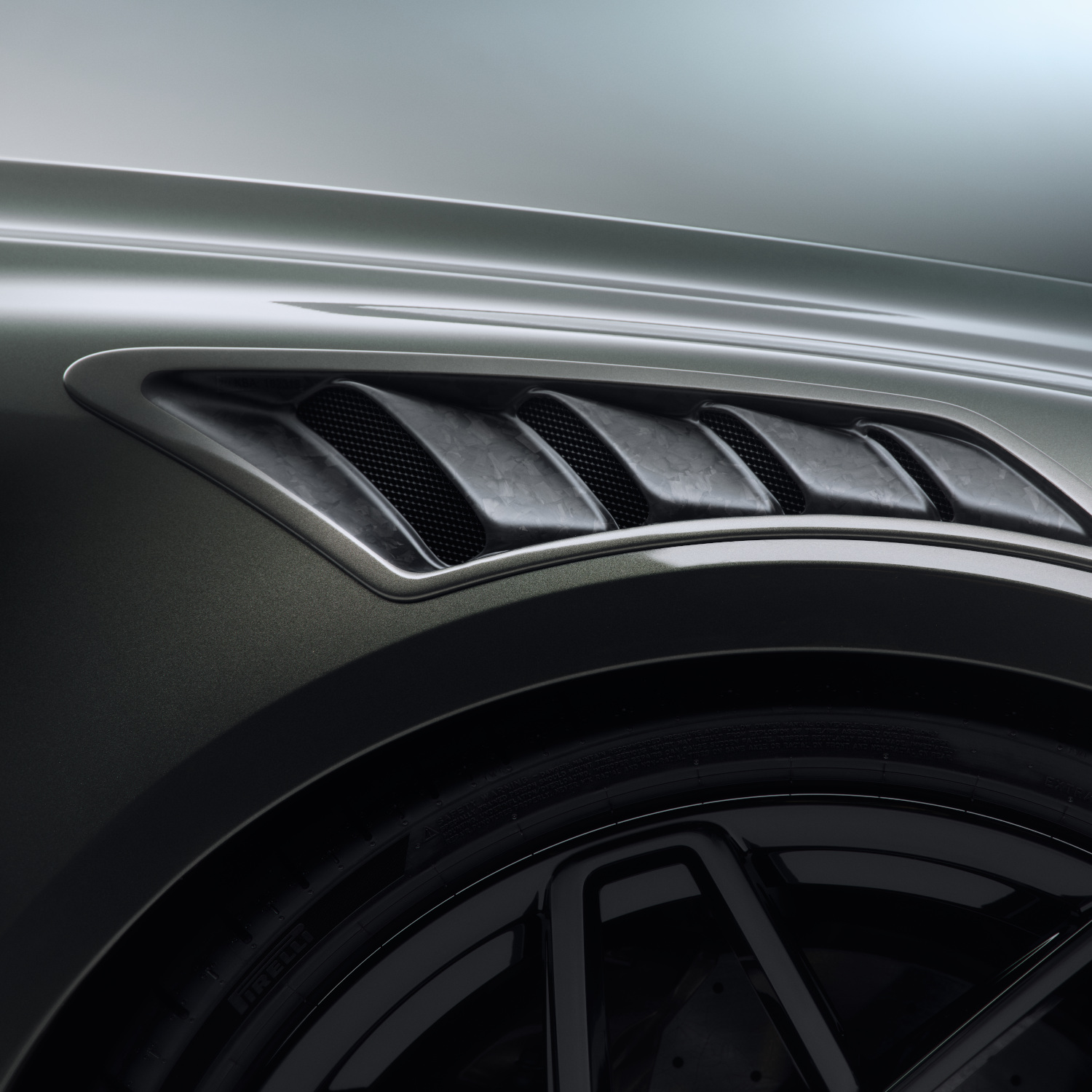 ABT RS5-R Radhaus-Louvers